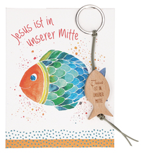 Fisch-Schlüsselanhänger aus Buchenholz mit Lederband mit Gravur „Jesus ist in unserer Mitte“